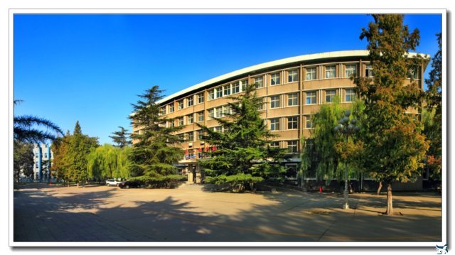 第一教学楼.jpg