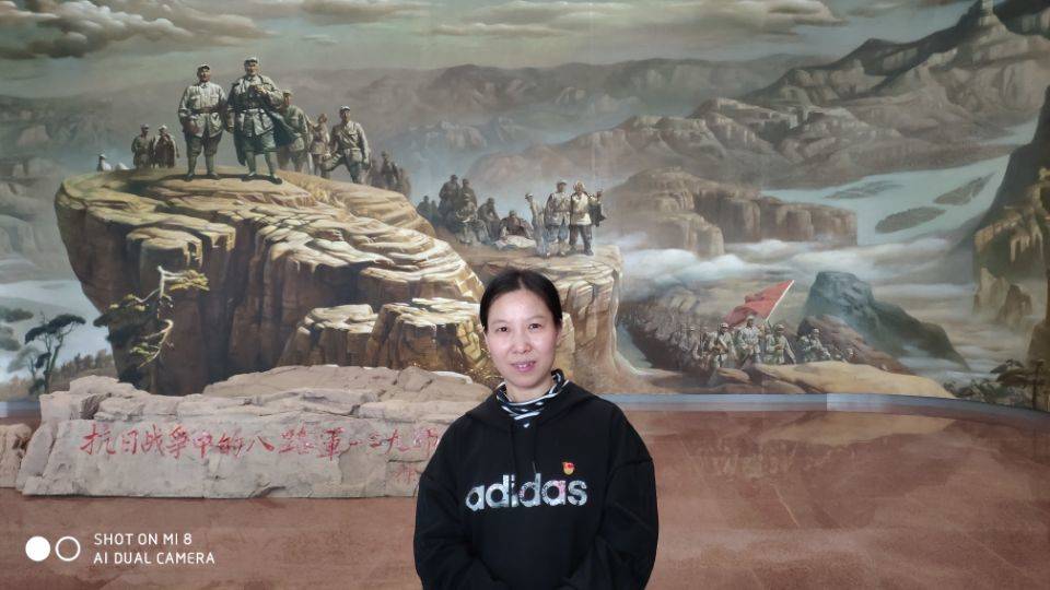 汤梦玲.jpg