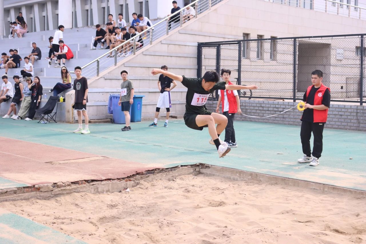 b29e521a25b9d5bcaa54b89a4d21f7b5.jpg